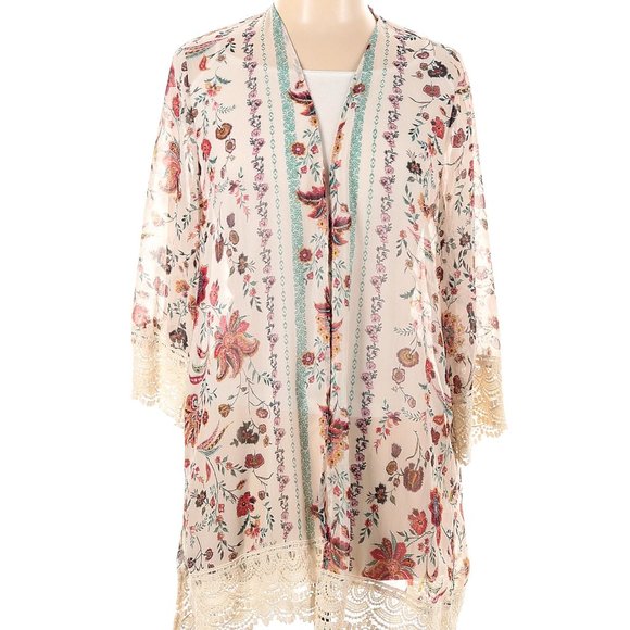 Mason & Belle Jackets & Blazers - Mason & Belle Floral and crocheted lace Kimono, size 3X
